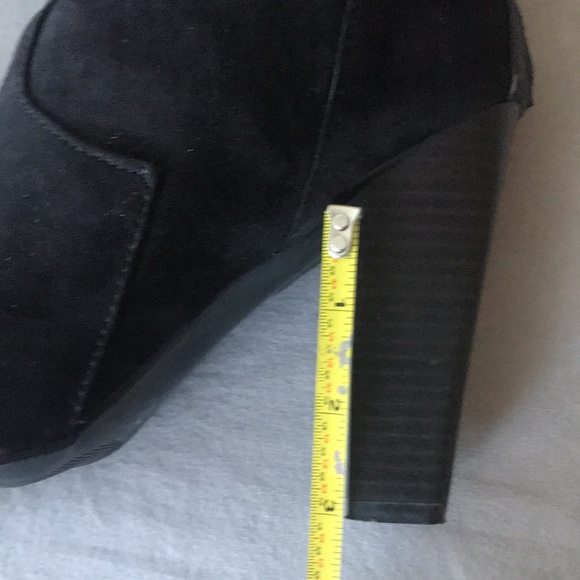 Knee high boots - Picture 3 of 6